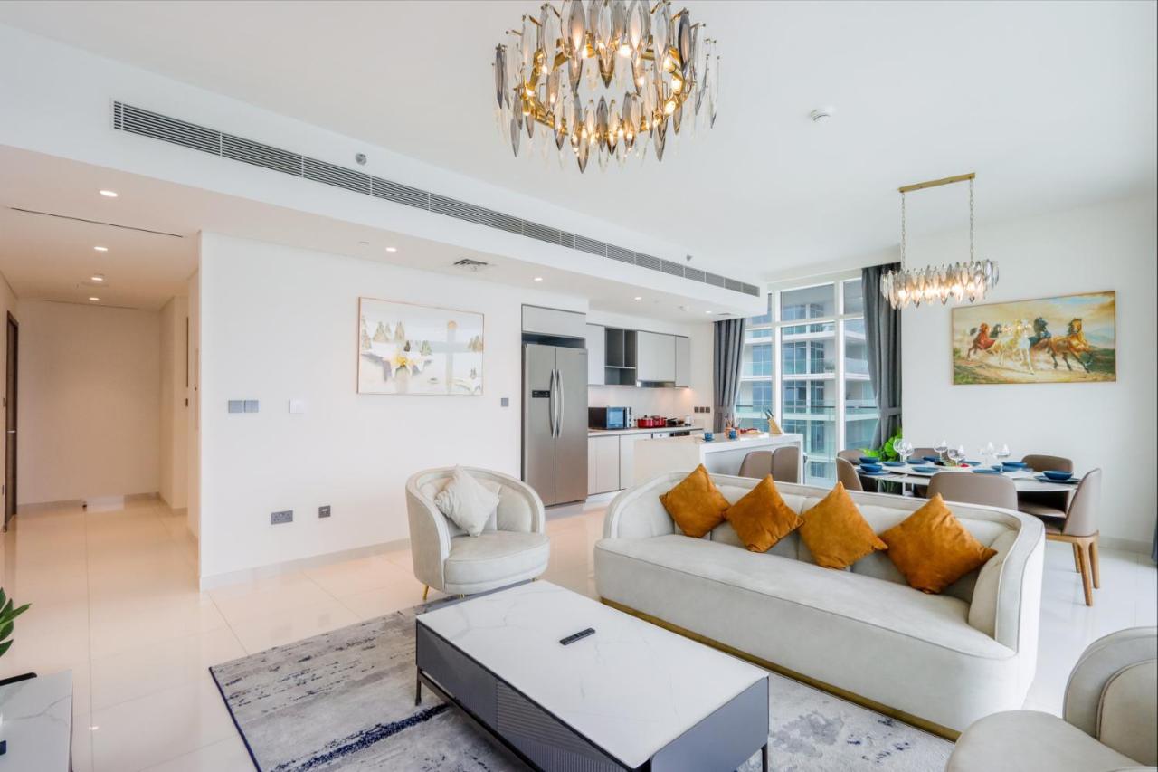 Livbnb - Lush 3 Bedroom With Marina And Skyline Views *