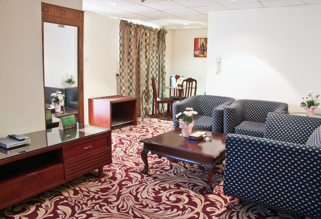 Ramee International Hotel 2*