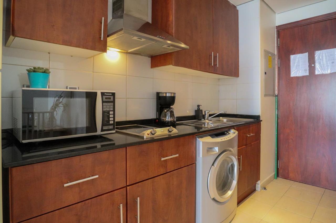 Appartement Higuests - Lake-view Studio In Vibrant Area In Jlt *