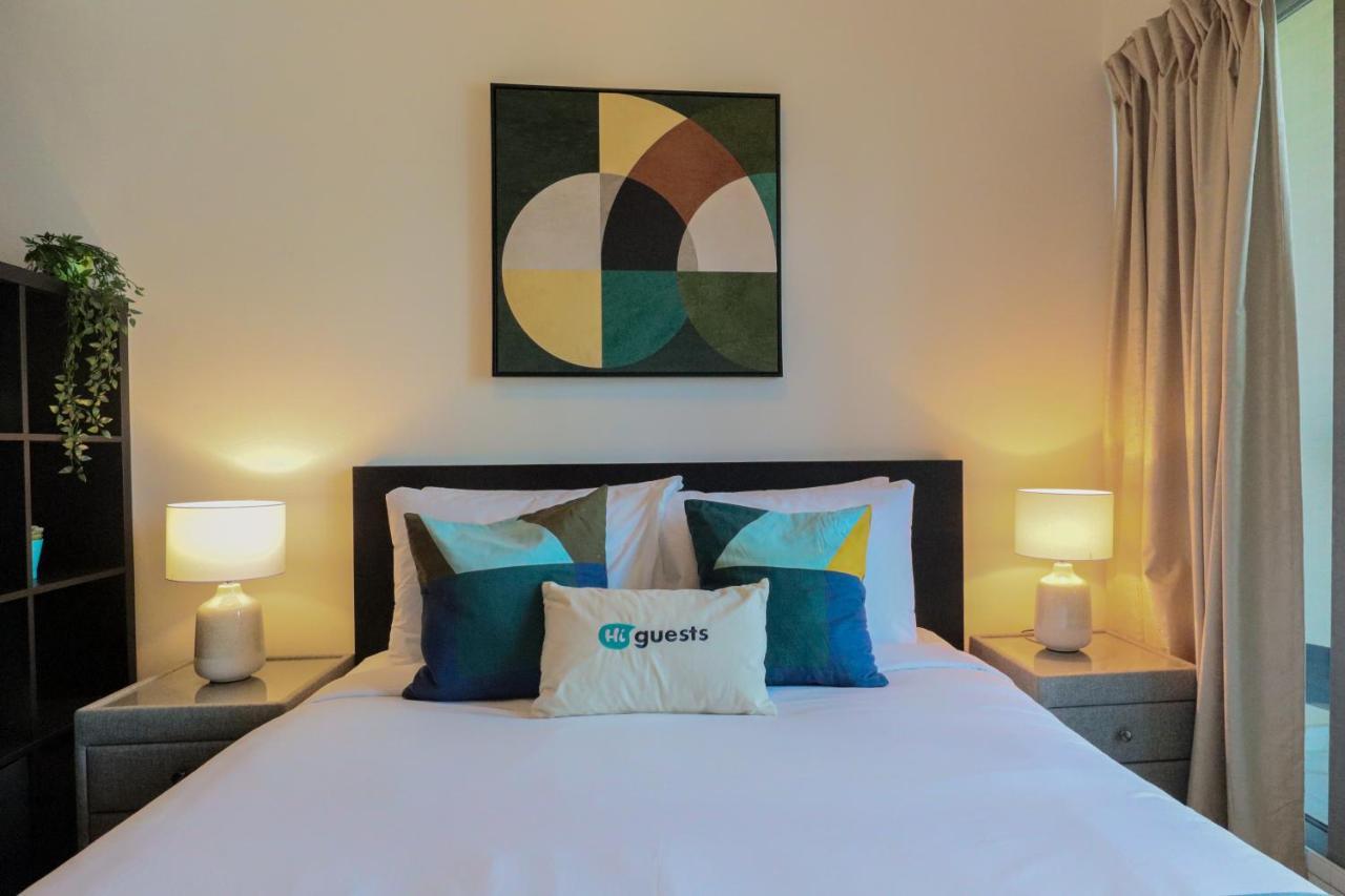 Higuests - Lake-view Studio In Vibrant Area In Jlt Appartement *