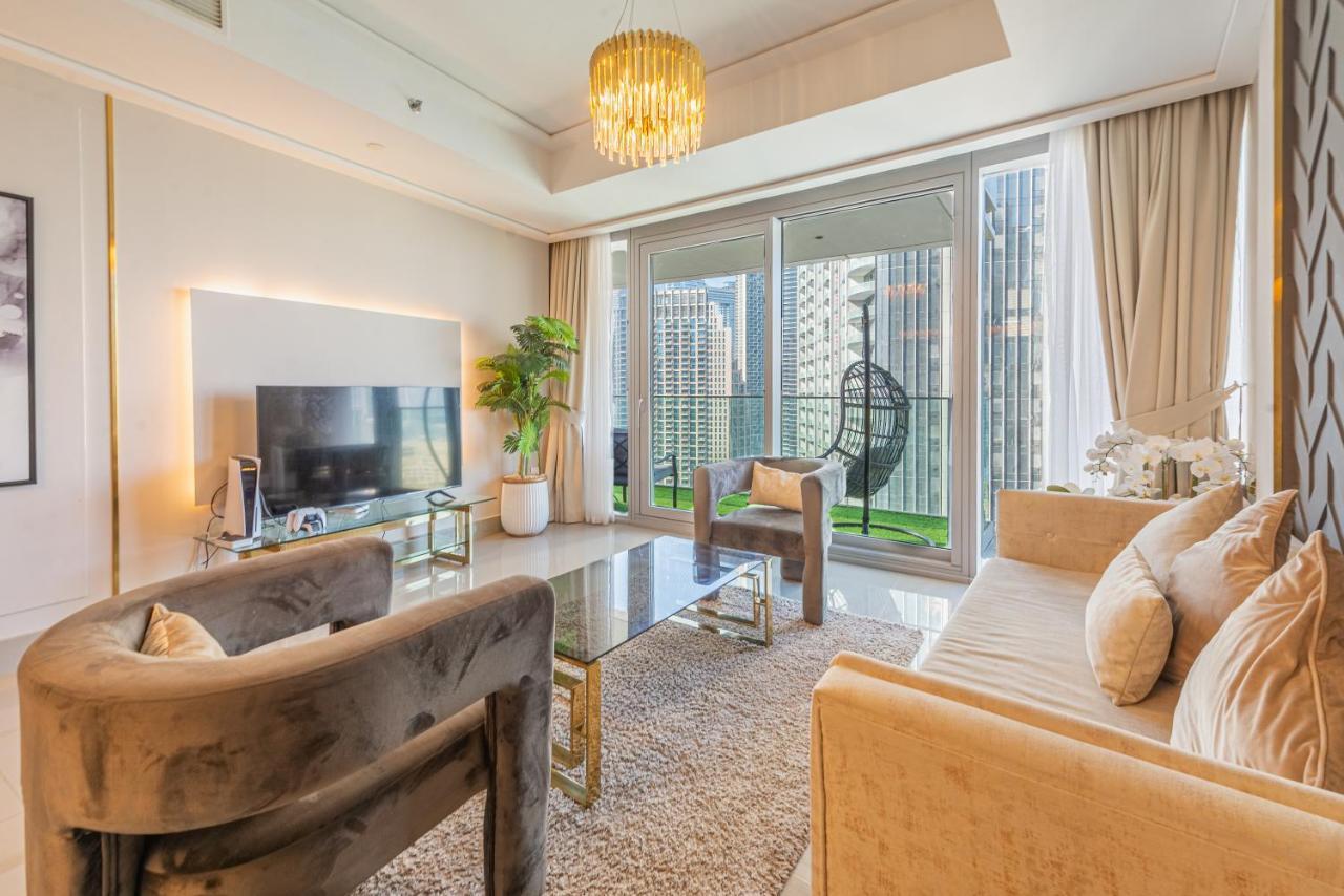 Apartemen First Class 2br With Full Burj Khalifa And Fountain View Dubai