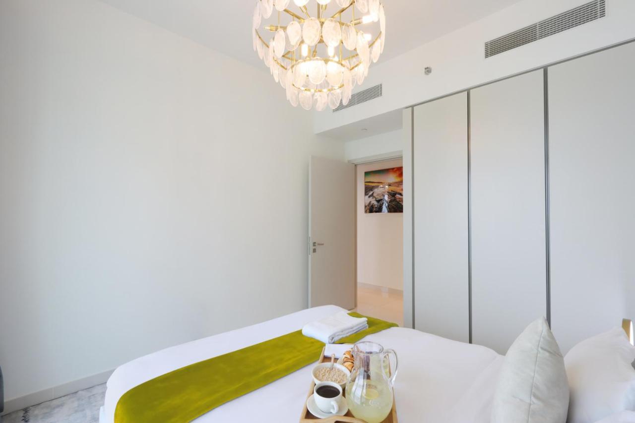 Livbnb - Lush 3 Bedroom With Marina And Skyline Views Appartement