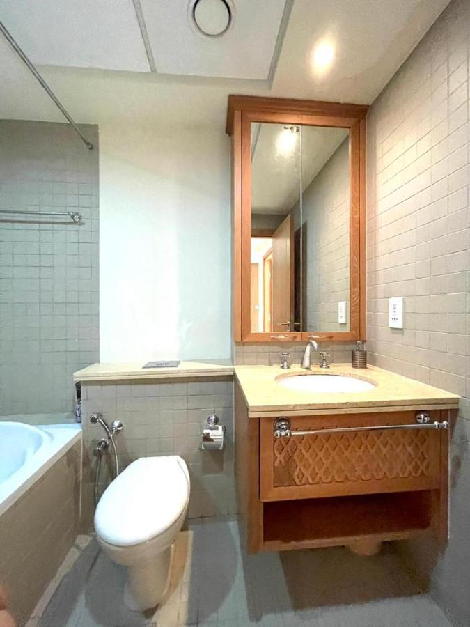 Apartamento Bright & Shine Rose 1bdr Fountain View Dubái