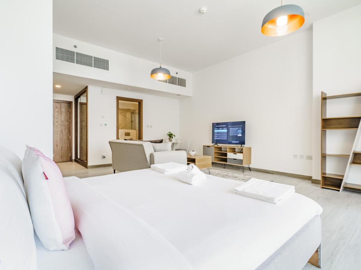 Apartemen Luxury With Pool View In Vibrant Community Dubai
