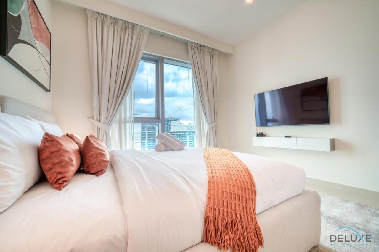 Elegant 1br At Harbour Views Tower 1 By Deluxe Homes Apartment *