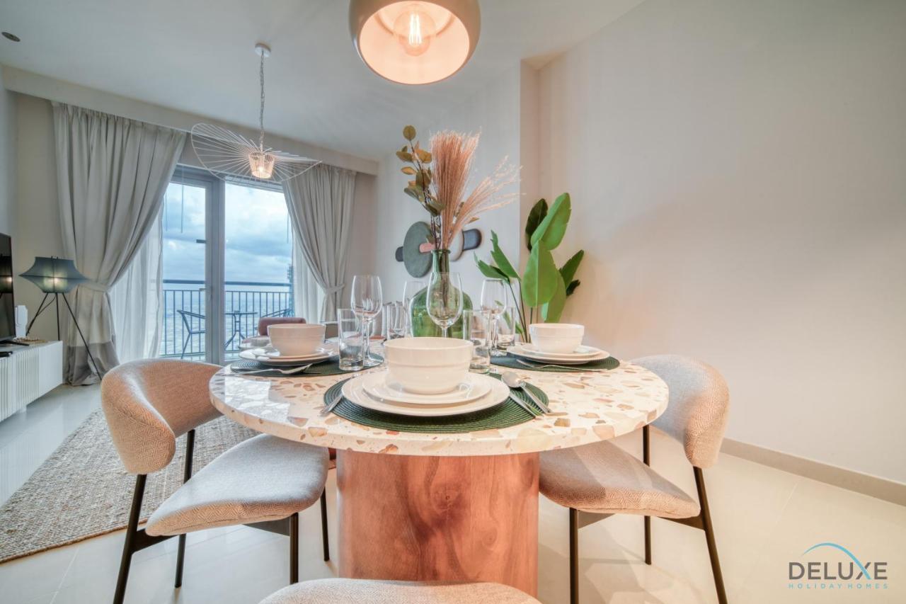 Apartment Elegant 1br At Harbour Views Tower 1 By Deluxe Homes
