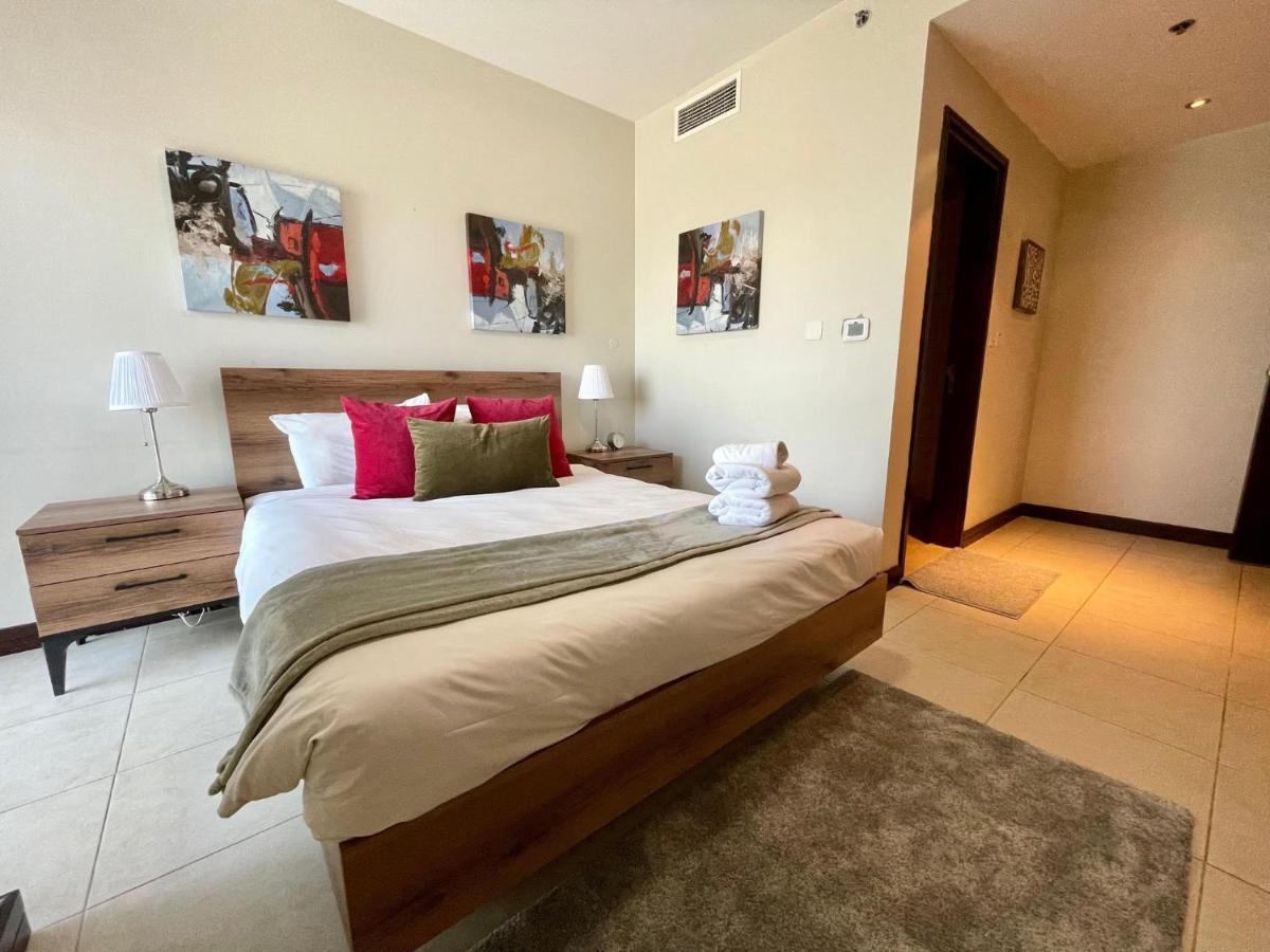 Higuests - Spacious Close To Marina Walk Appartement Dubai
