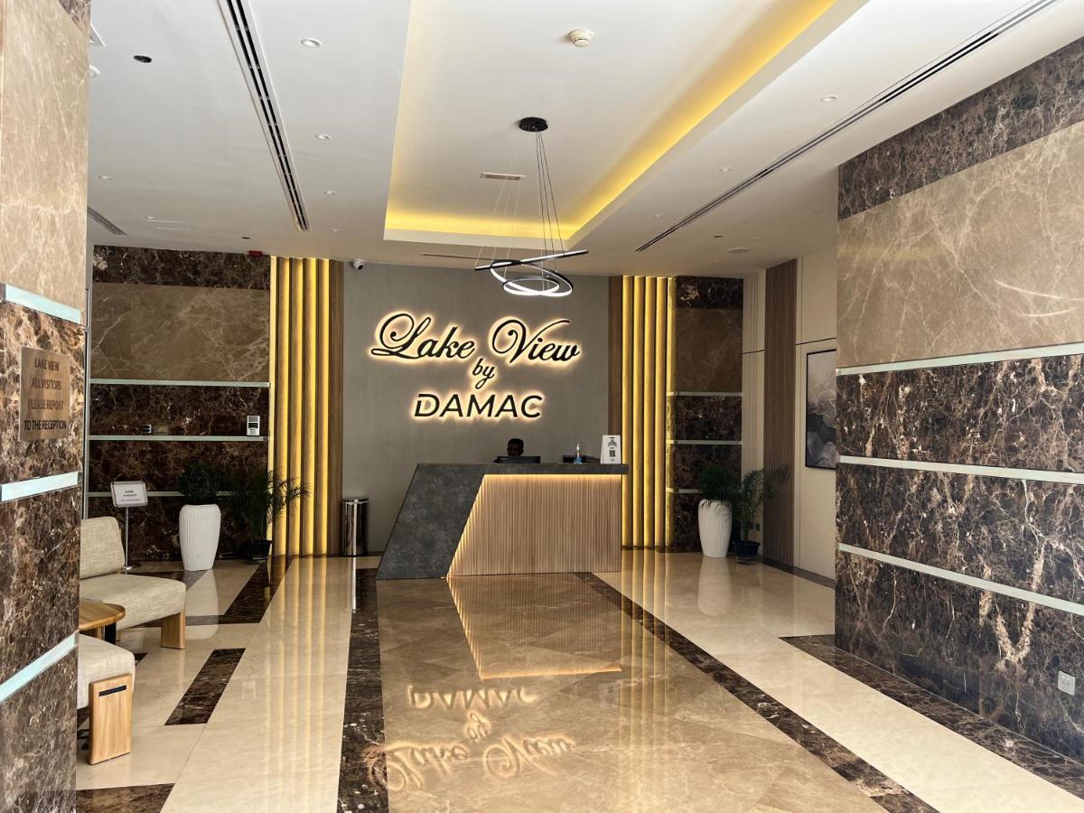 Higuests - Views From 2 Bedroom In Jlt Appartement