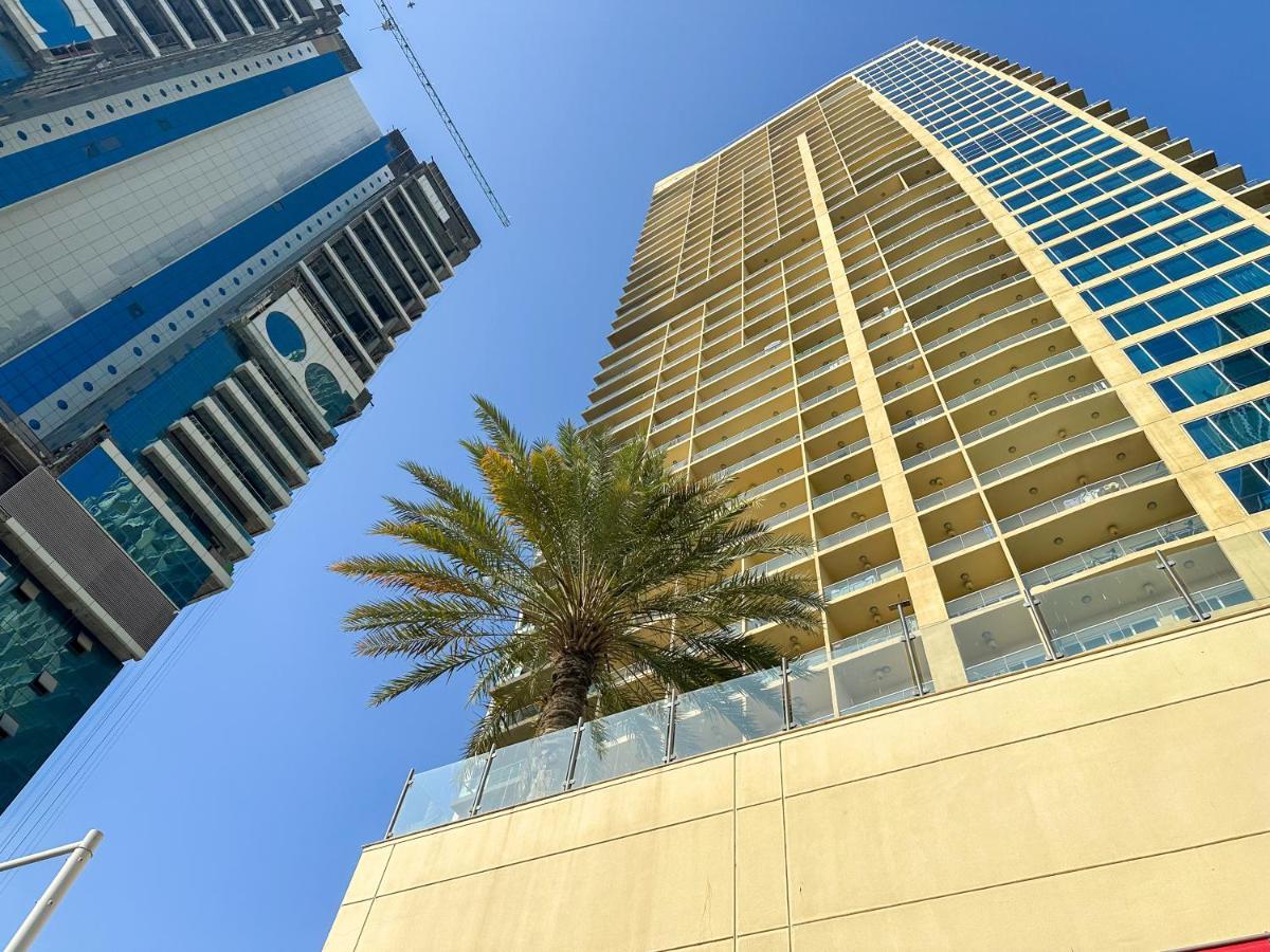 Higuests - Views From 2 Bedroom In Jlt *