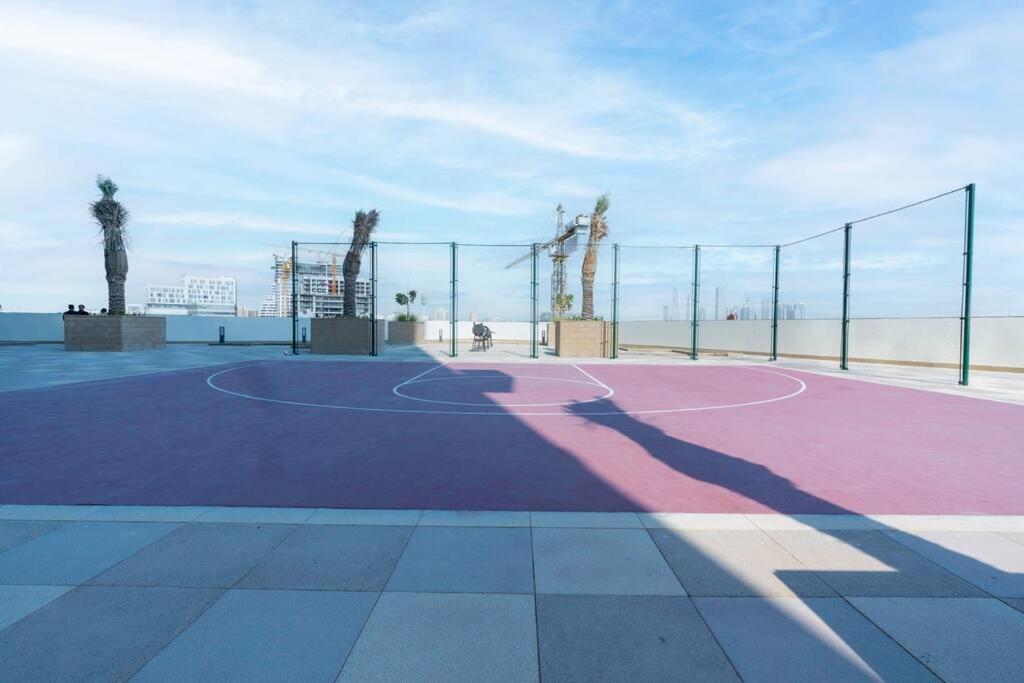 Cozy Studio In Azizi - Creek Views Dubai