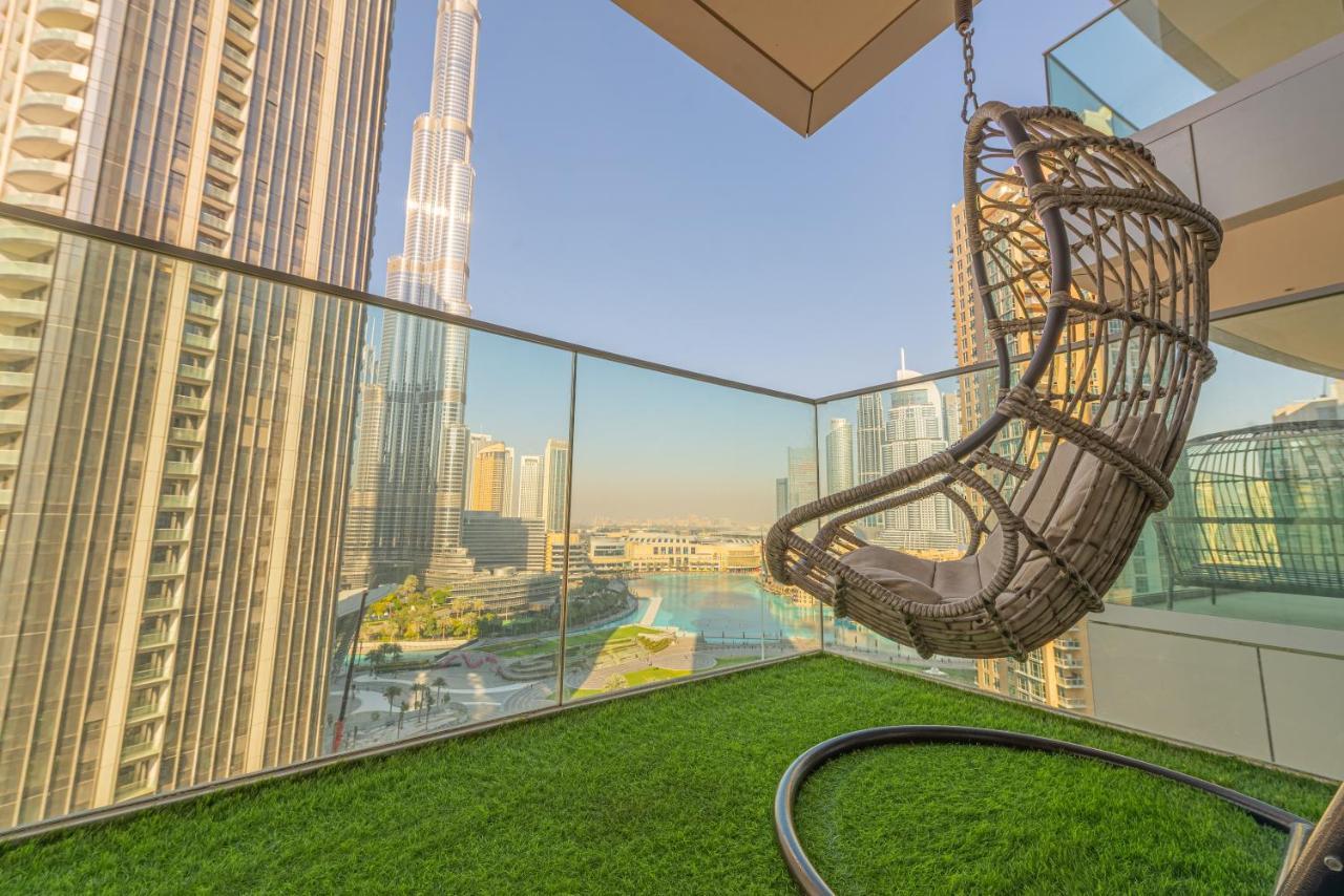 First Class 2br With Full Burj Khalifa And Fountain View Apartemen *