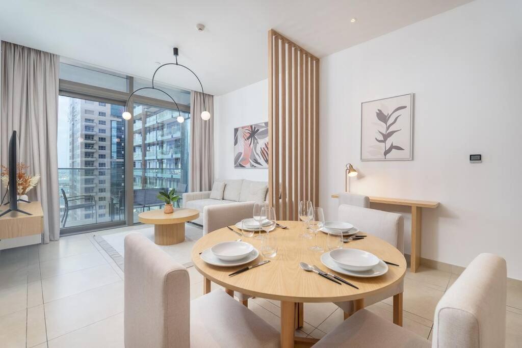Appartement Chic Marina Gate With Japandi Interiors