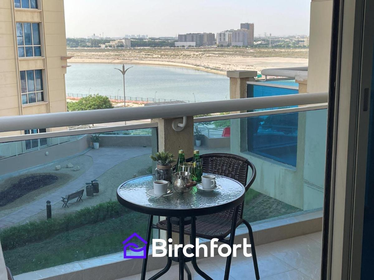 Birchfort - Newly Renovated Huge 2 Bedroom Lägenhet