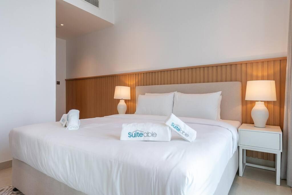 Chic Marina Gate With Japandi Interiors Appartement *