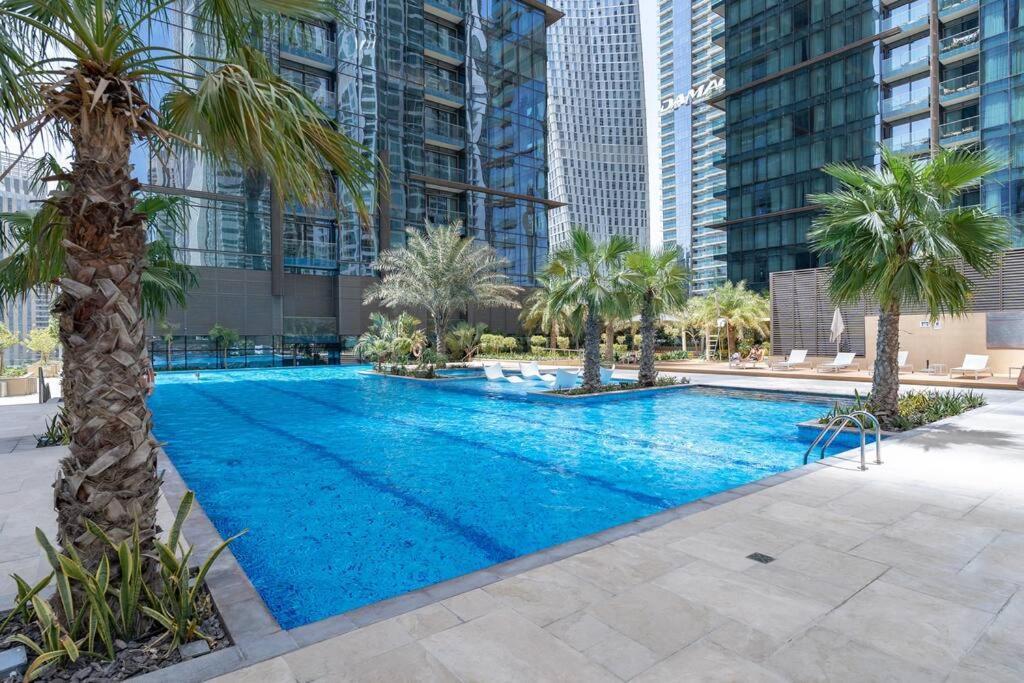 Chic Marina Gate With Japandi Interiors * Dubaï