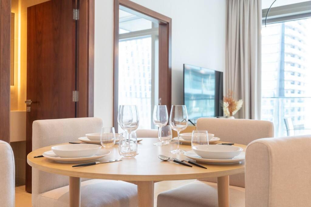 Chic Marina Gate With Japandi Interiors Dubaï