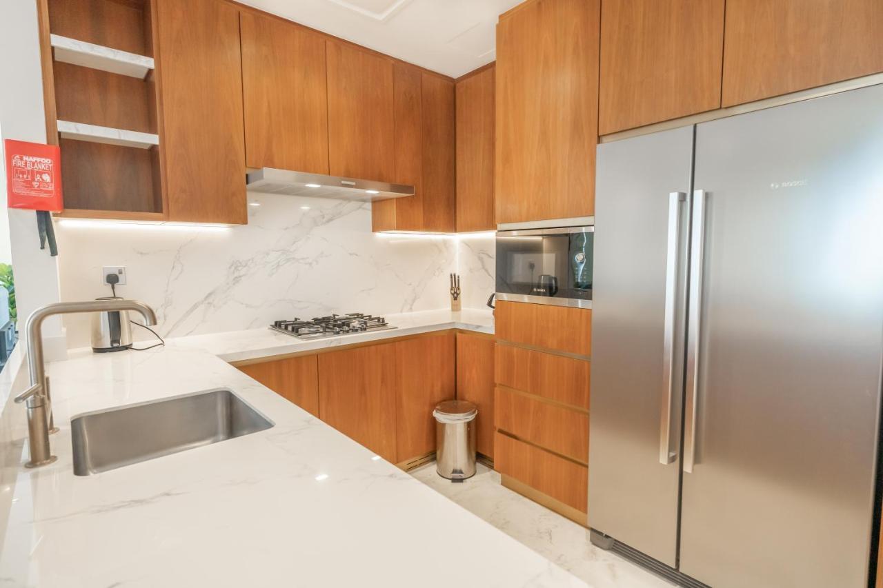 Fam Living - Rp Heights - 3 Mins Walk To Burj Khalifa & Mall Downtown Appartamento Dubai