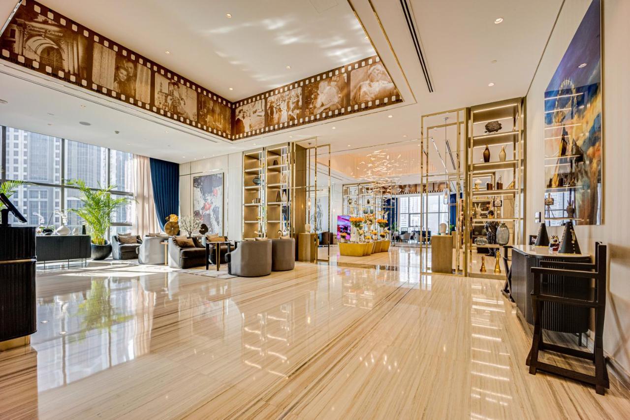 Luxury 3 Bedroom In Paramount Midtown Apartment *