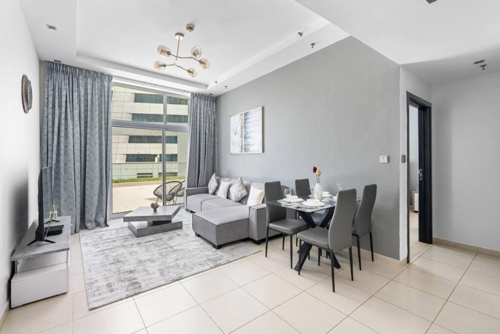 Stonetree - Skyview Tower 1 Bedroom - Location * Dubaï