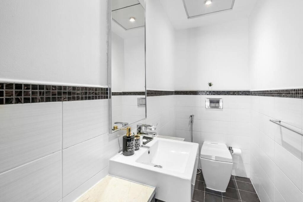 Stonetree - Skyview Tower 1 Bedroom - Location Dubaï
