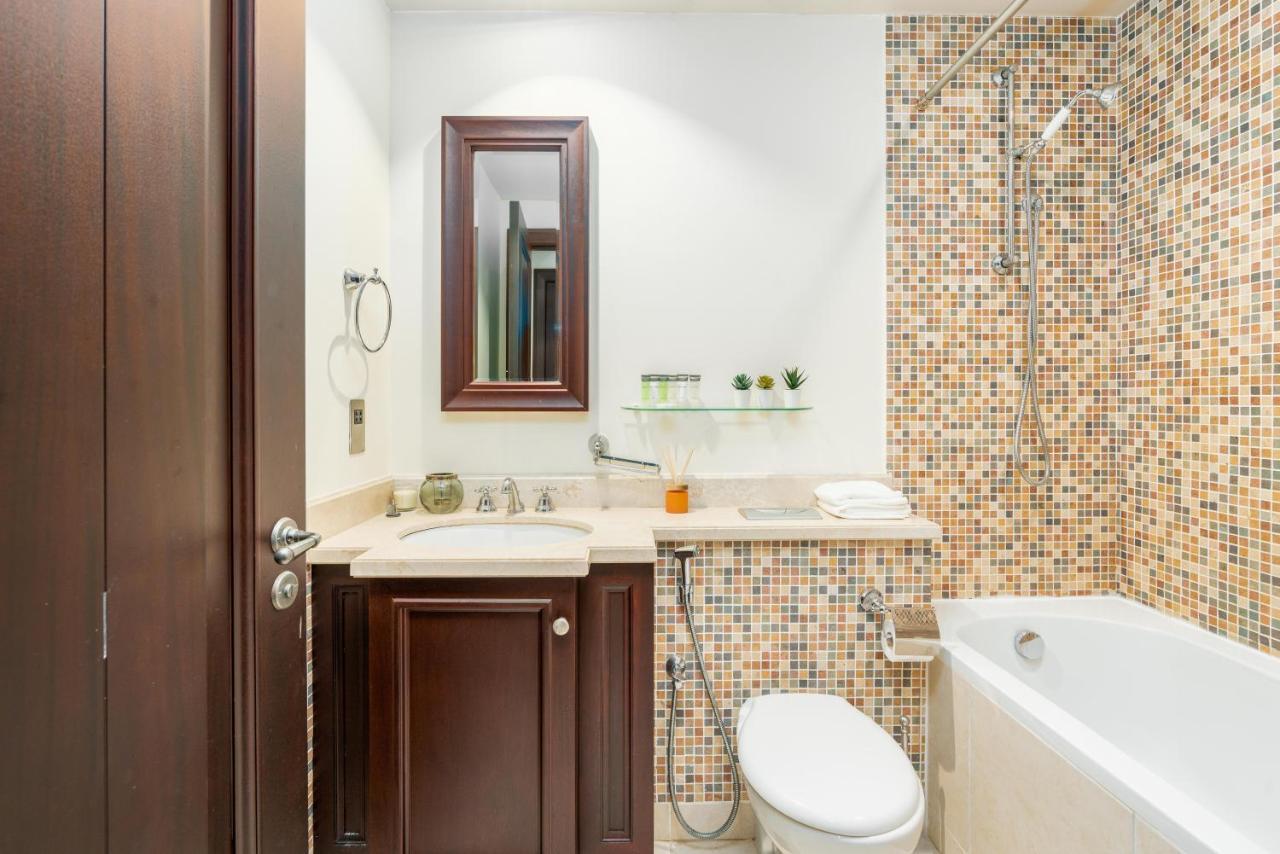 Burjside Rehan Retreat-1br Near Mall