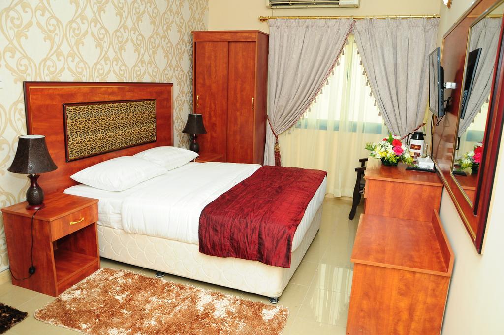 Sky Ways Hotel 2*