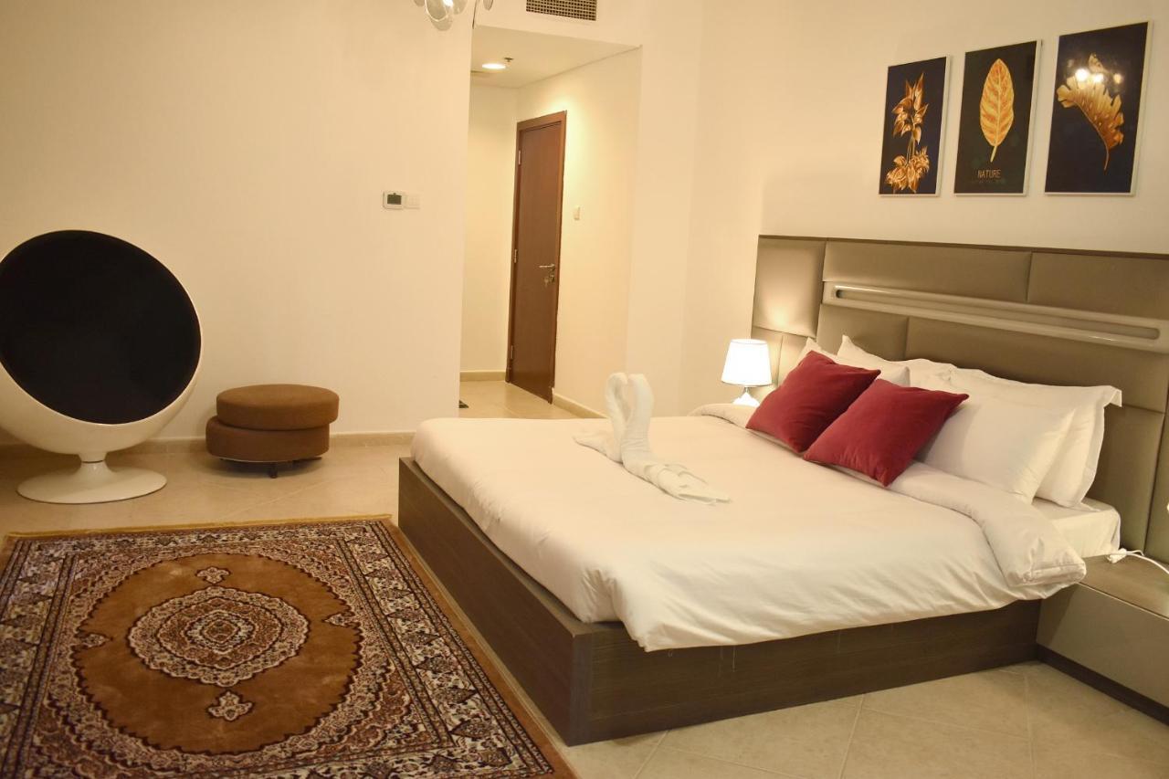 4 Bhk Apartamento