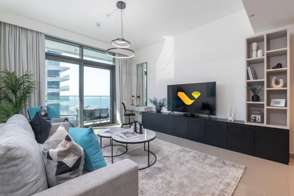 Apartment Vogue Beachfront - Palm Views & Private *