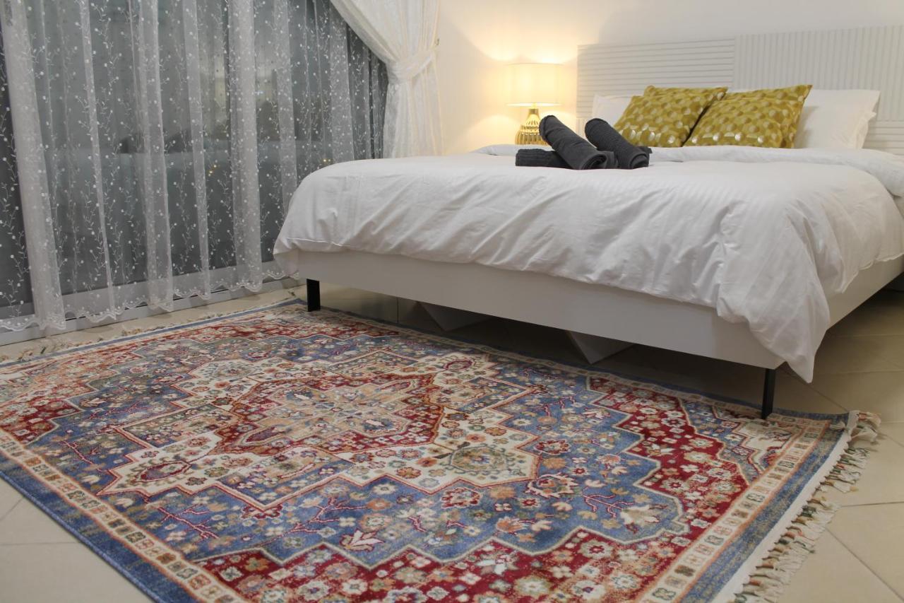 Newly Furnished Cozy 1 Bedroom Close To Jbr And Metro * Dubái