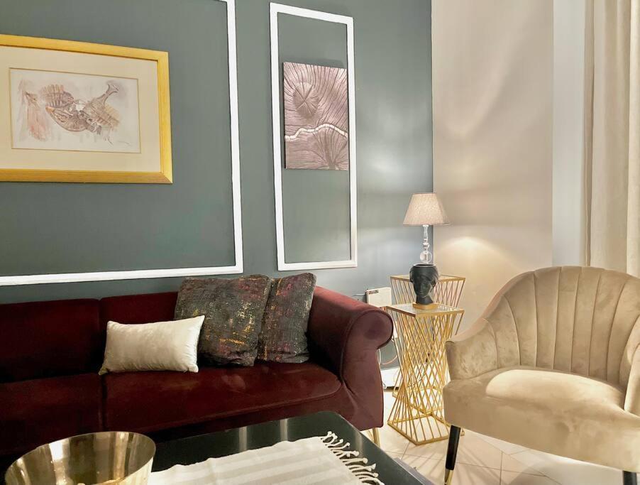 Apartment Chic 3 Bedroom