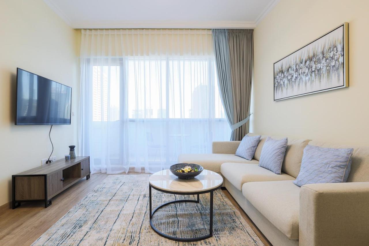 1 Bedroom With Beautiful View In Marina * Dubái