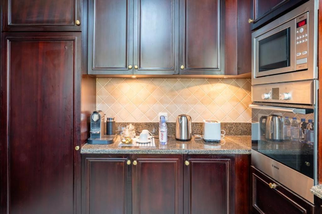 Arabian Nights In Souk Albahar-dubai Mall Apartment Dubai