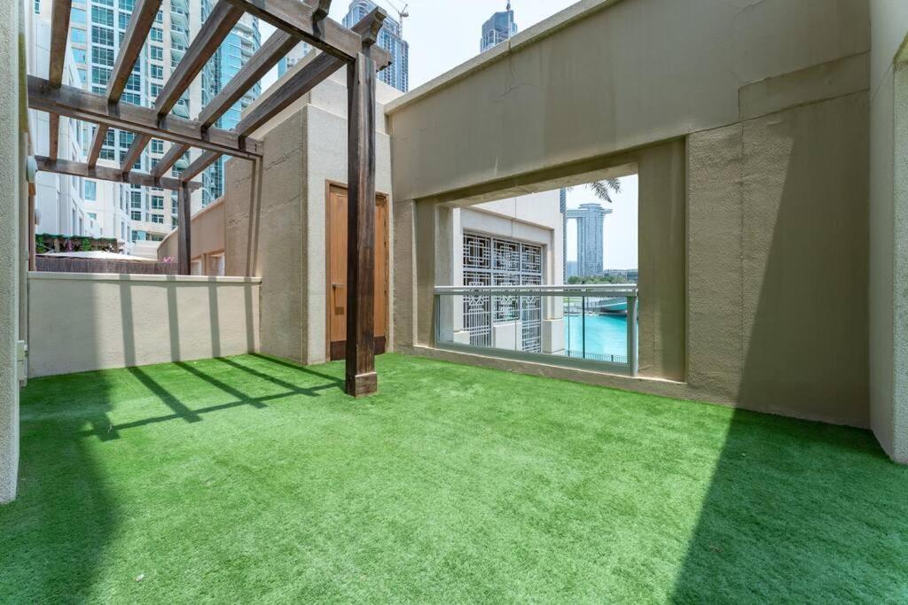 Majestic Duplex With Burj Khalifa View In Downtown Lägenhet