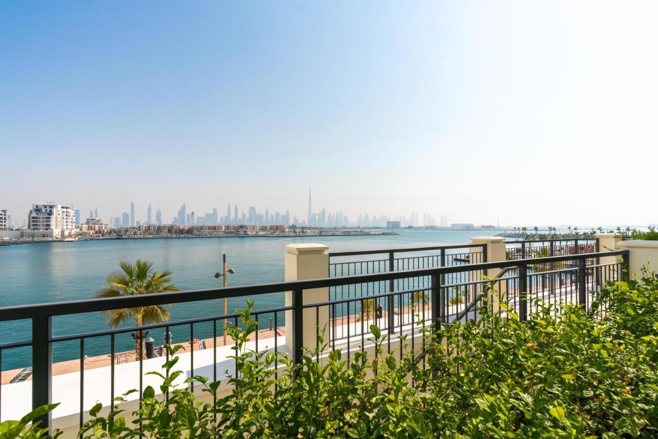 Ultimate With Big Terrace, Amazing Sunset, Perfect For 4 People Appartamento Dubai