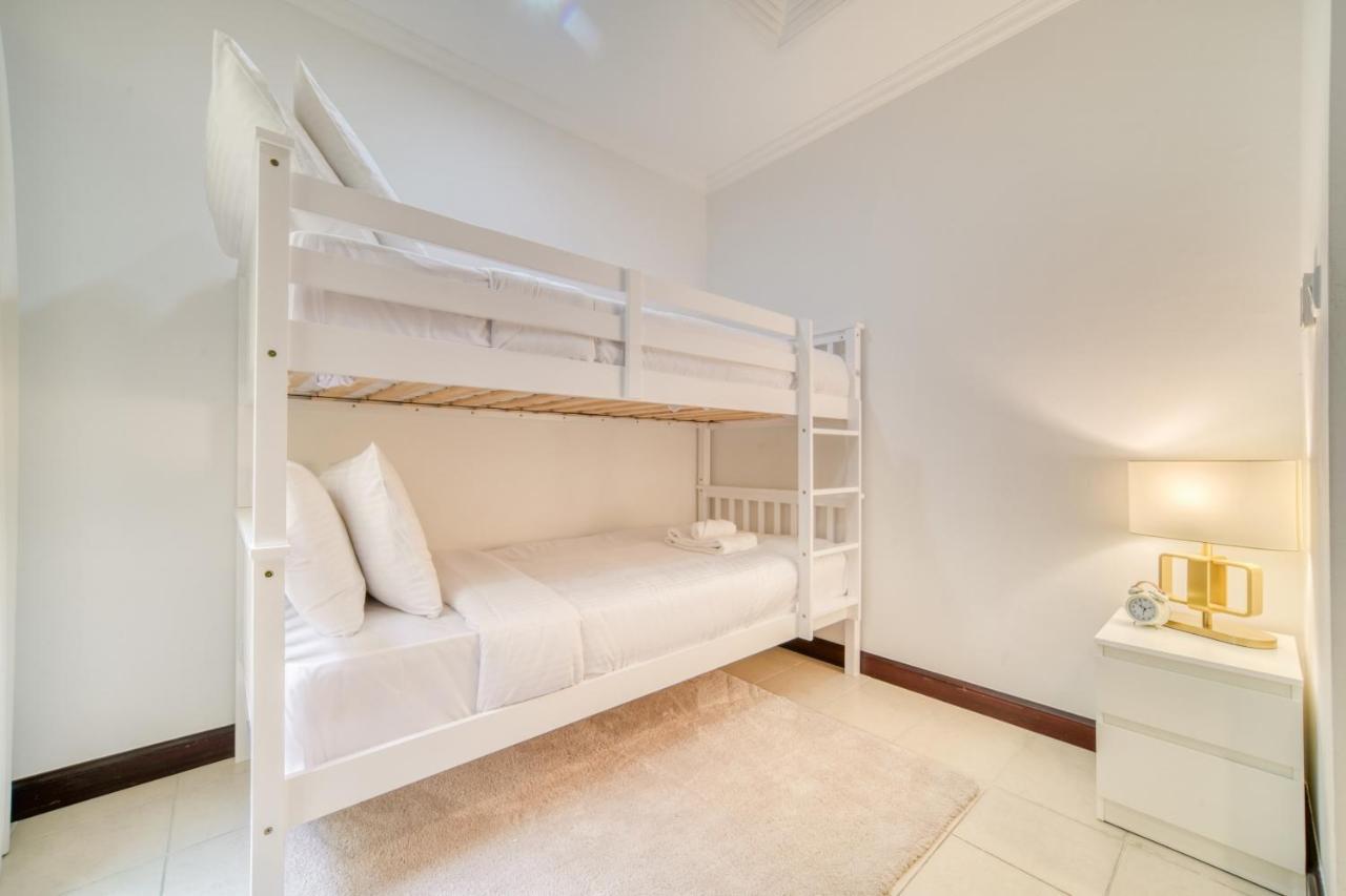 Frond E Villa, Palm Jumeirah - Mint Appartement