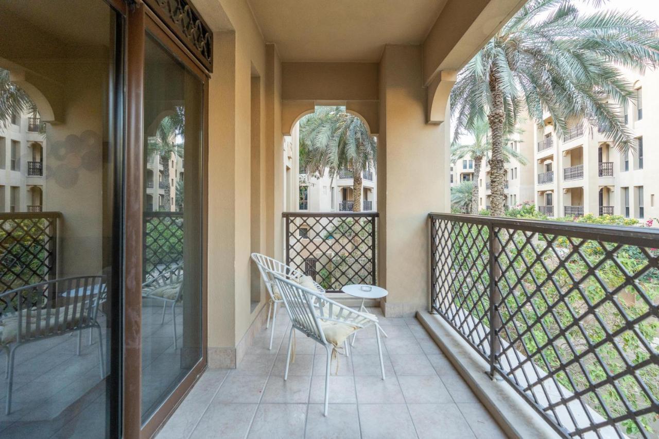 Casa vacanze Burjside Rehan Retreat-1br Near Mall Dubai