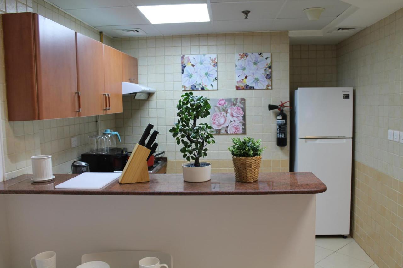 Newly Furnished Cozy 1 Bedroom Close To Jbr And Metro * Dubái