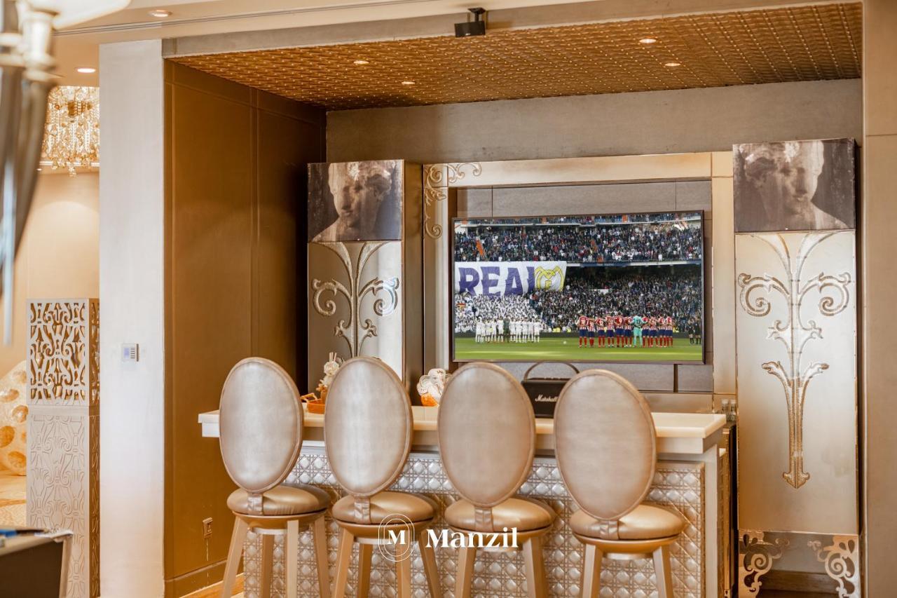 Manzil - Ultra Luxury 6br Signature With Pool, Theatre And Beach Access In Palm Jumeirah Villa *