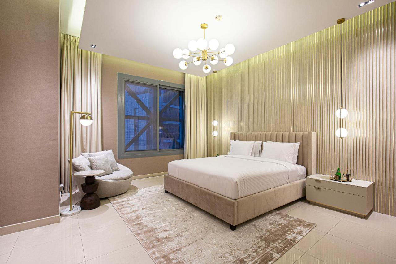 Luxury Oasis 2 Bed In Downtown 7 Mins To Mall Apartment Dubai