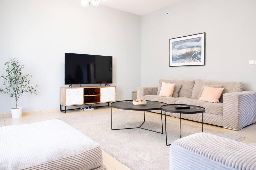 Massive 3/ 4 Bedroom In Centrum Of Jbr, Dubai! * Dubai