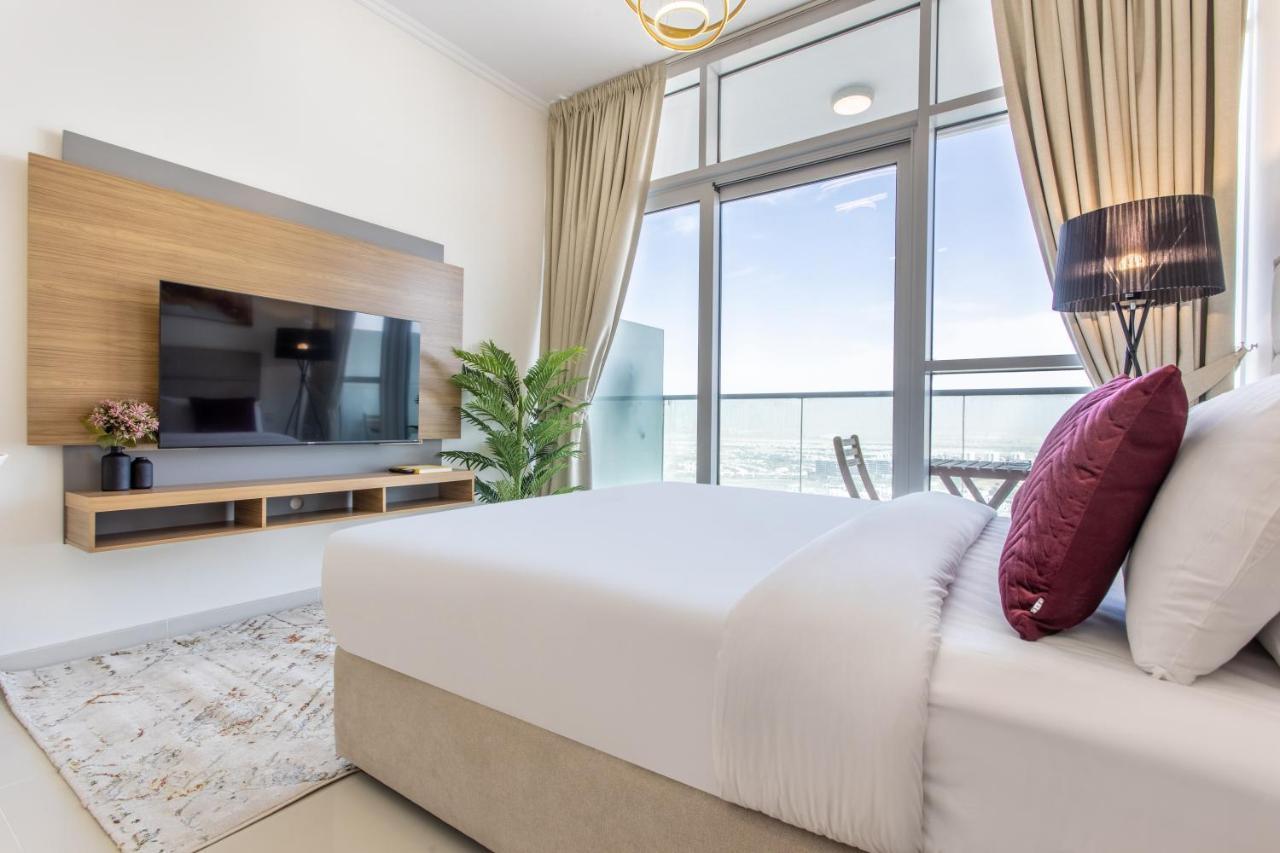 Full Golf View In Damac Hills - Host & * Dubaï