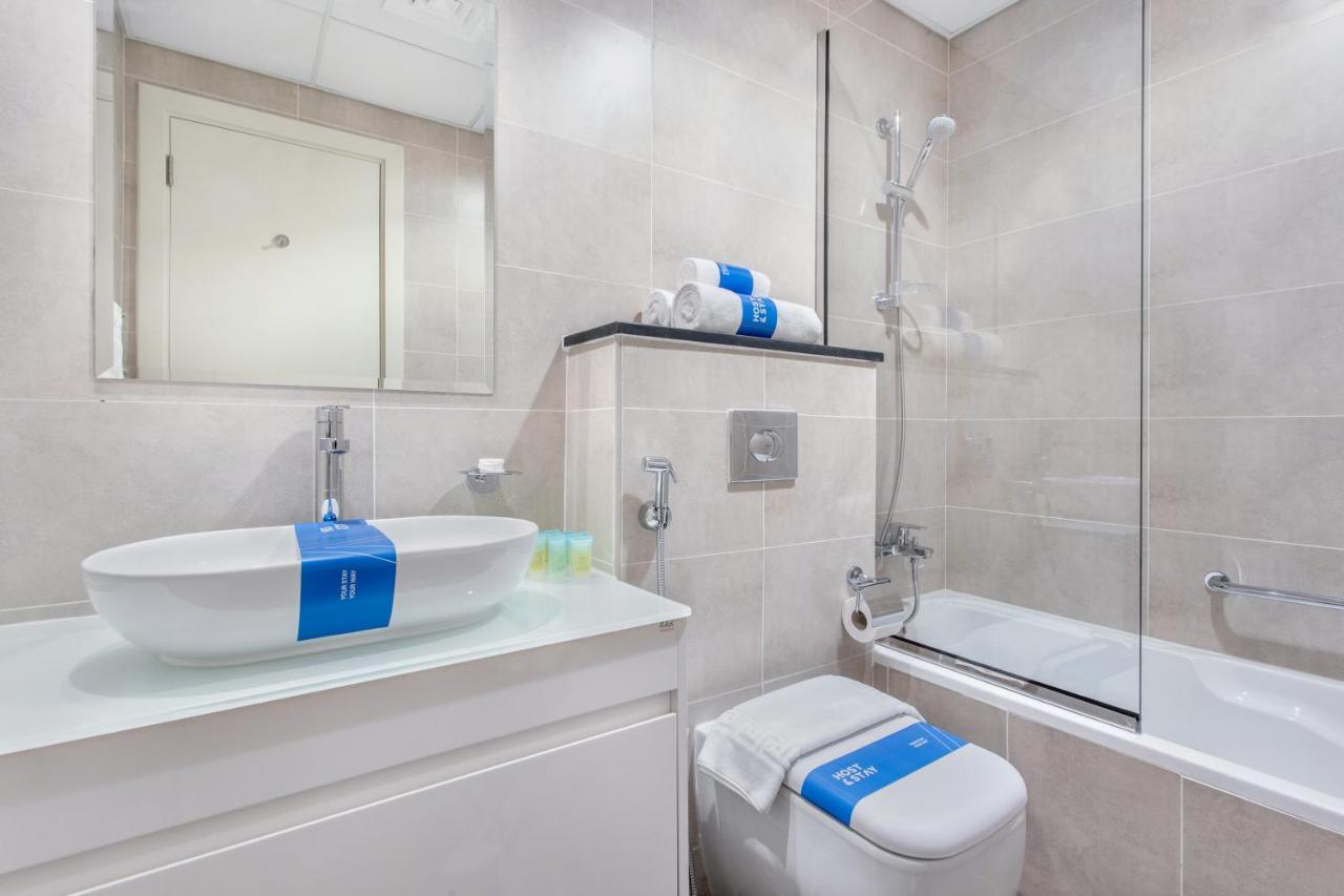 Full Golf View In Damac Hills - Host & *