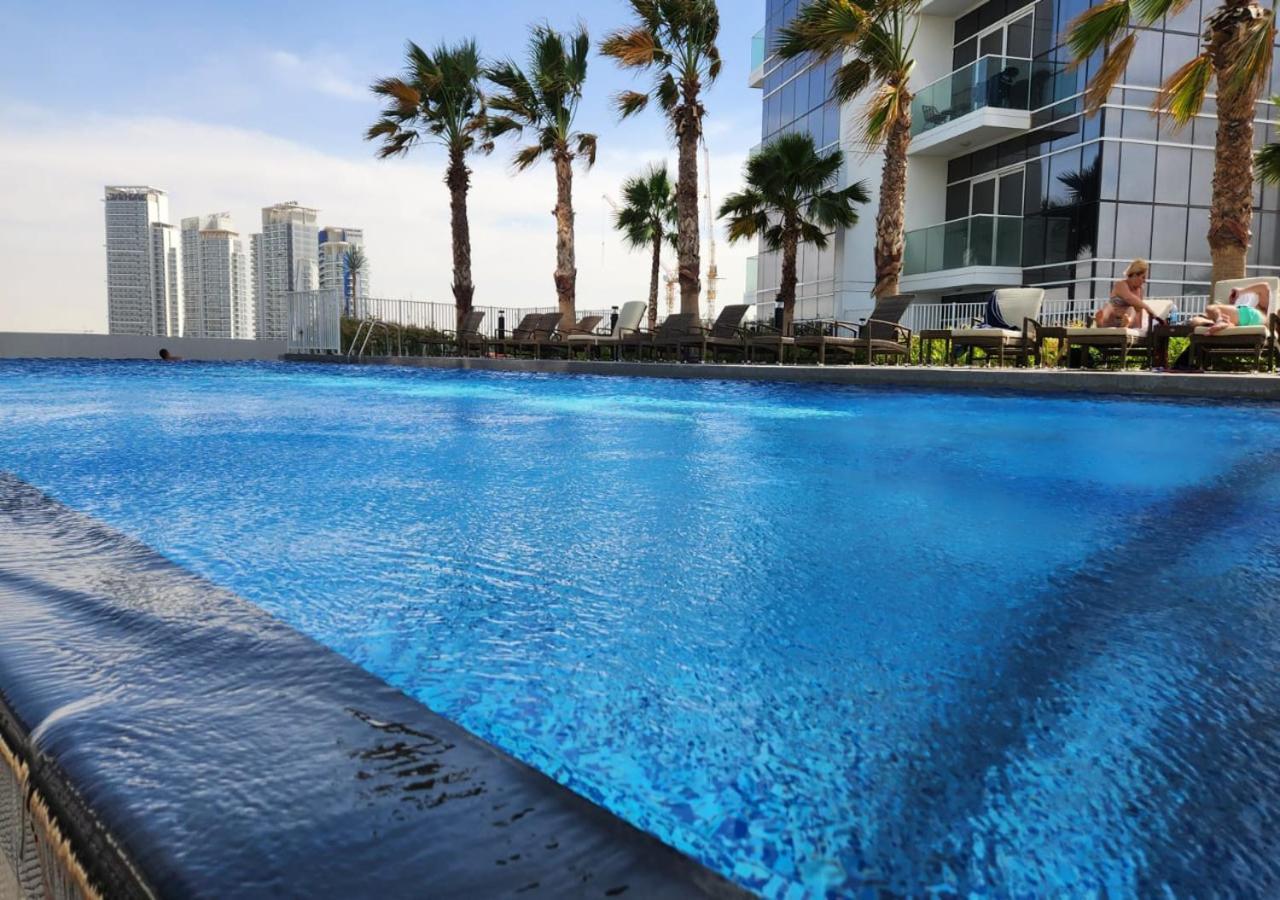 Full Golf View In Damac Hills - Host & Dubaï