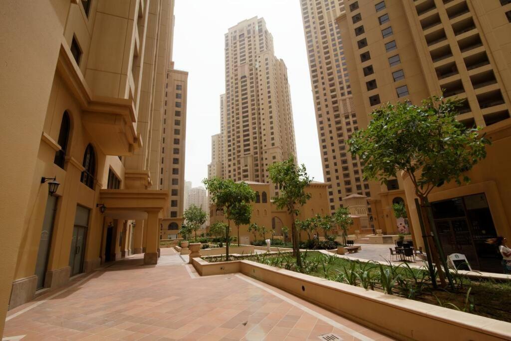 2br Jumeirah Front Apartment