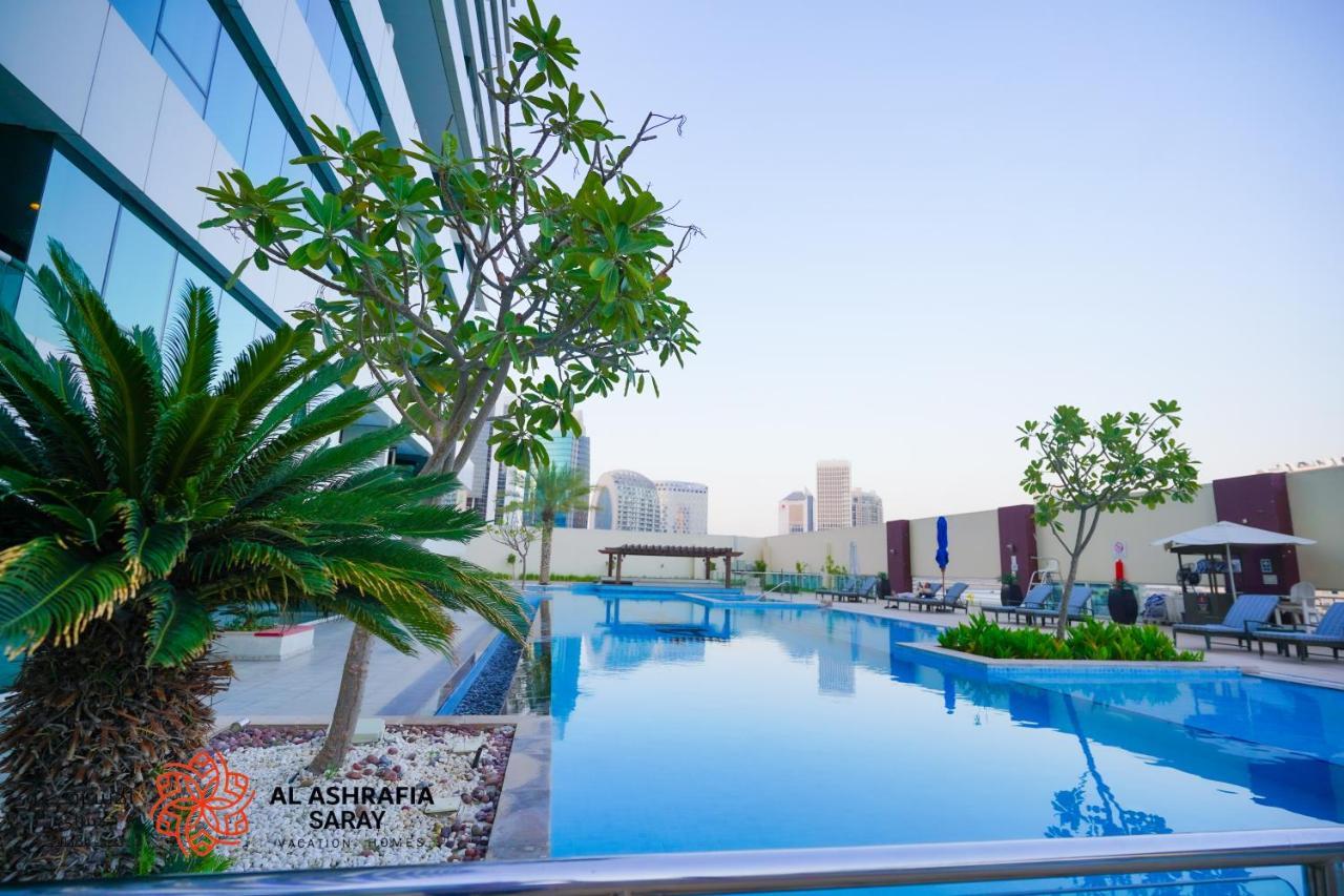 Apartamento Alashrafia Saray - Superb 1 Bedroom In Canal Views Dubái