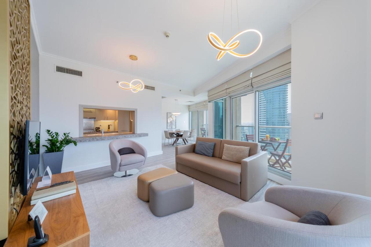Boutique Living - Burj Views - Renovated Apartemen Dubai