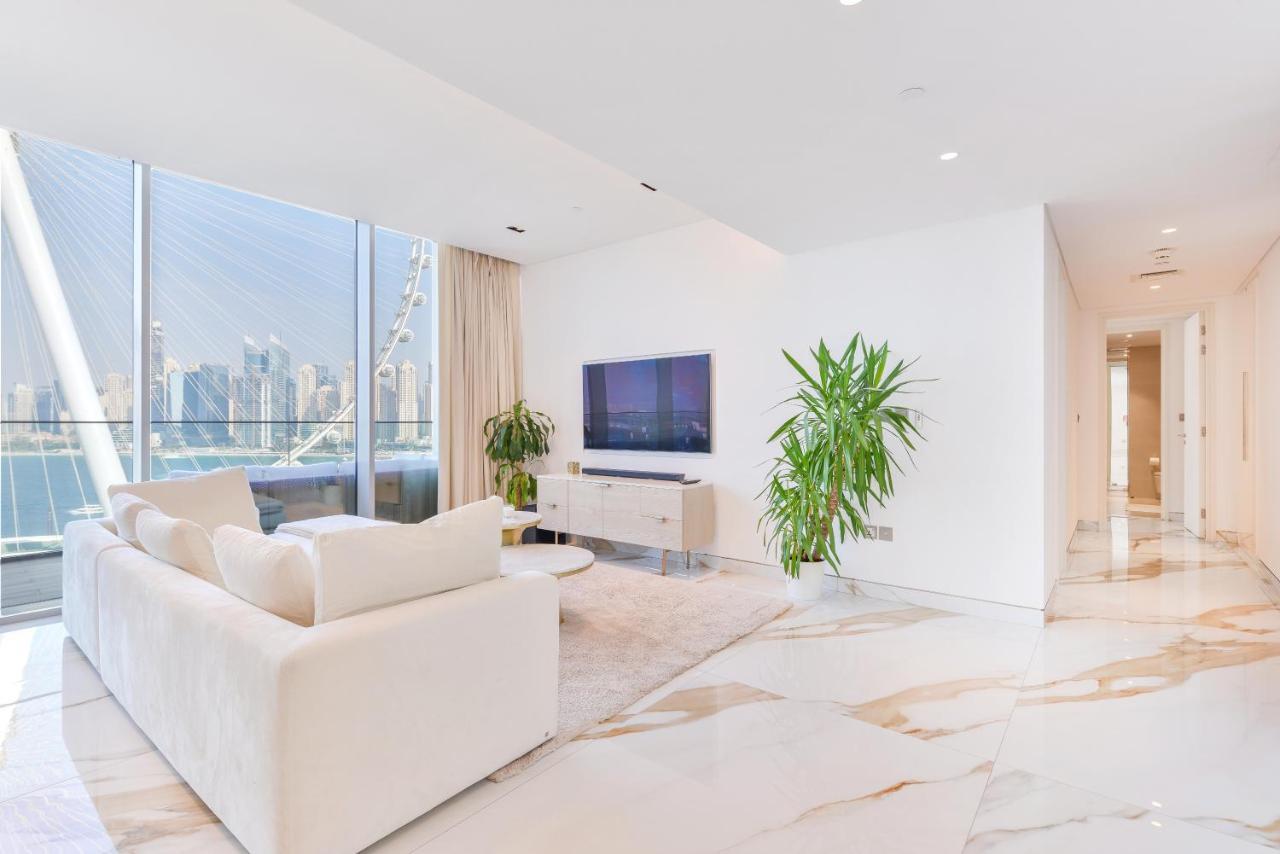 Appartamento Lavish & Equipped Oceanfront 2 Bedroom Facing Ain Dubai