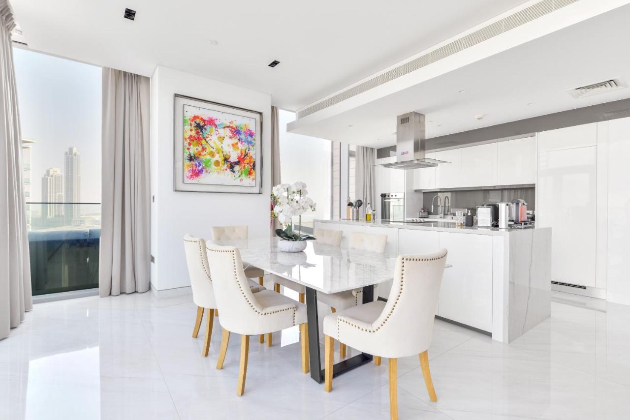 Apartamento Spectacular 3 Bedroom With Maids Facing The Eye Dubái