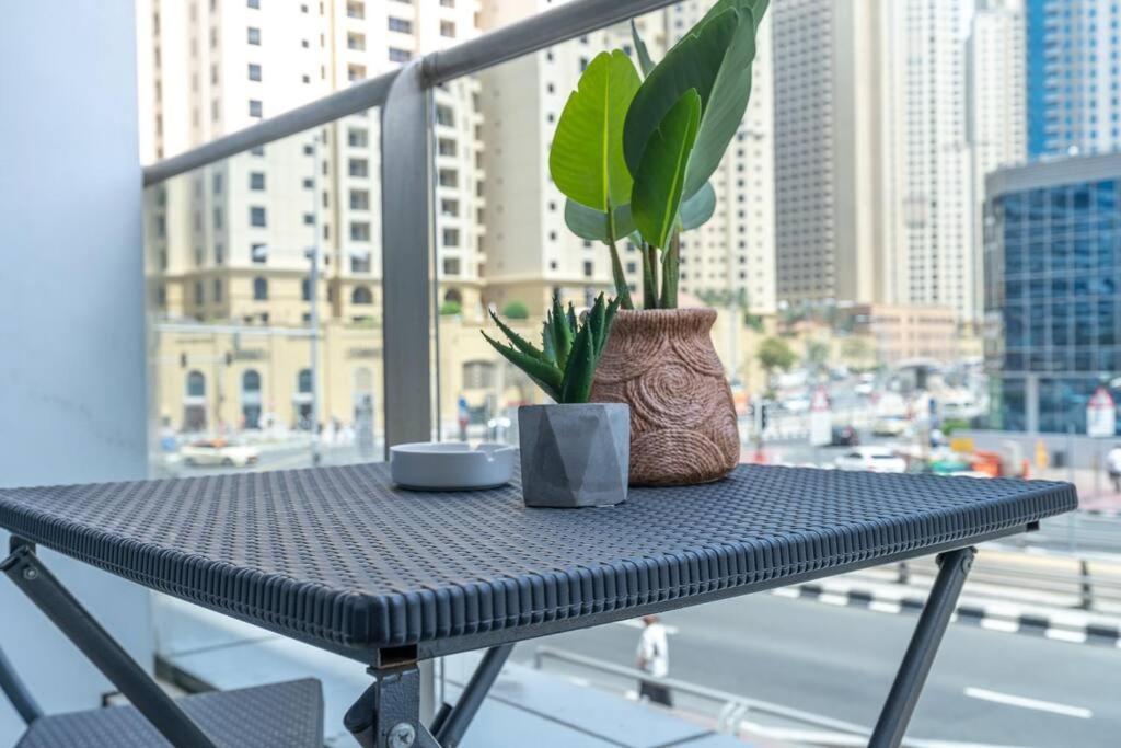 Charming Coastal Retreat In Marina Appartement Dubaï