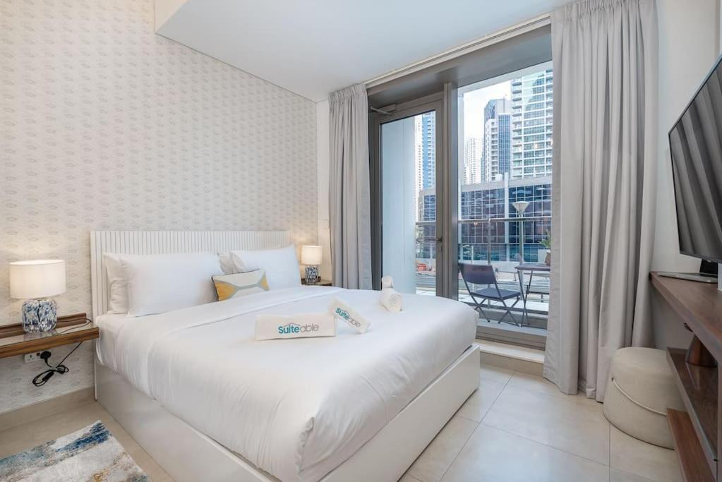 Charming Coastal Retreat In Marina Apartment Dubai